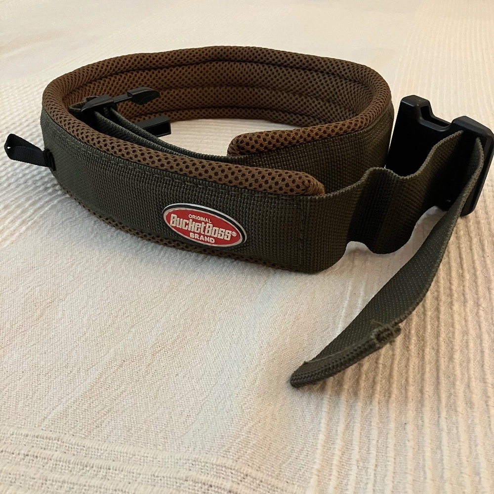 Original Bucket Boss Brand padded work belt features polyester webbing and can f